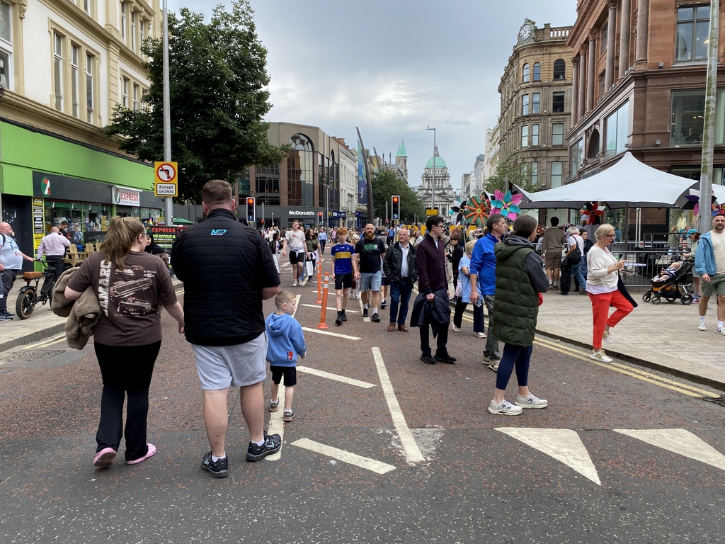 belfast festival crowd